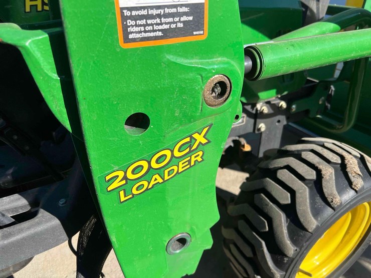 john-deere-2305-image-9