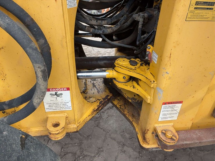 komatsu-wa380-image-11