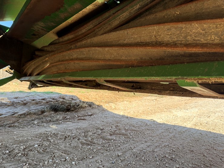 2019-john-deere-w235-image-61