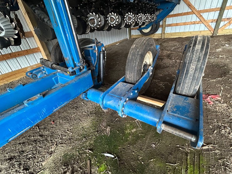 2010-kinze-3660-image-14