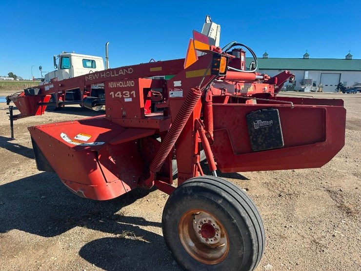 new-holland-1431-image-6