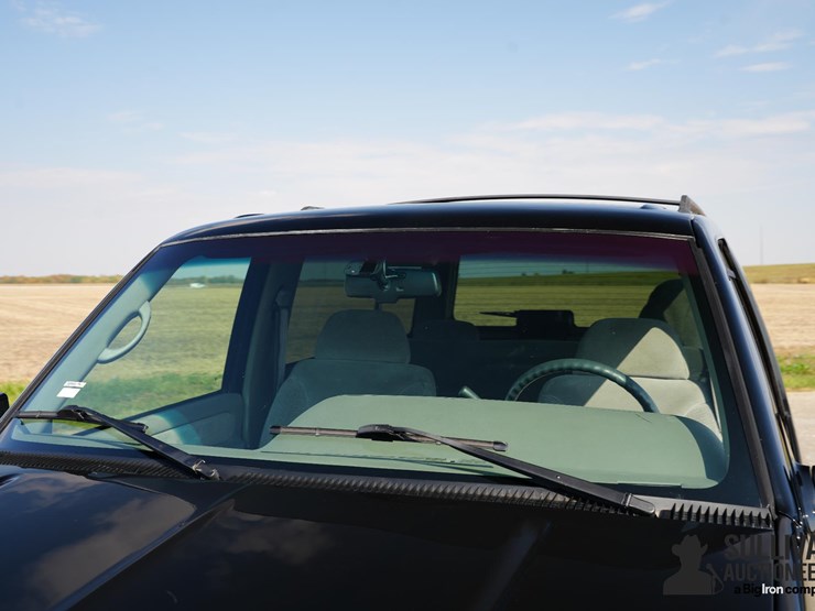 1996-chevrolet-tahoe-image-12