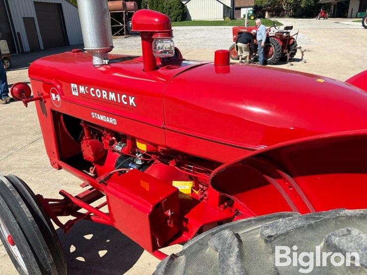 1950-international-w9-image-12