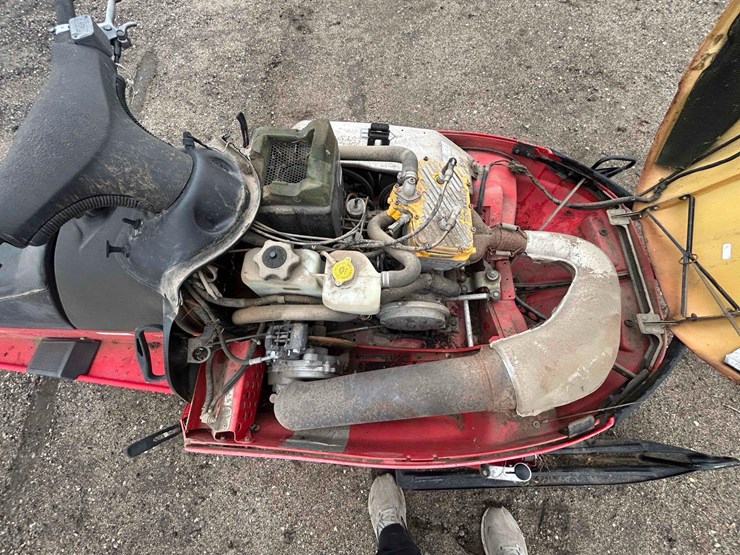 1998-500-ski-doo-snowmobile-image-12