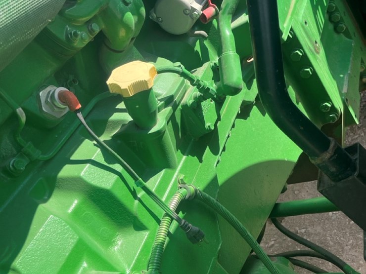 john-deere-8245r-image-23