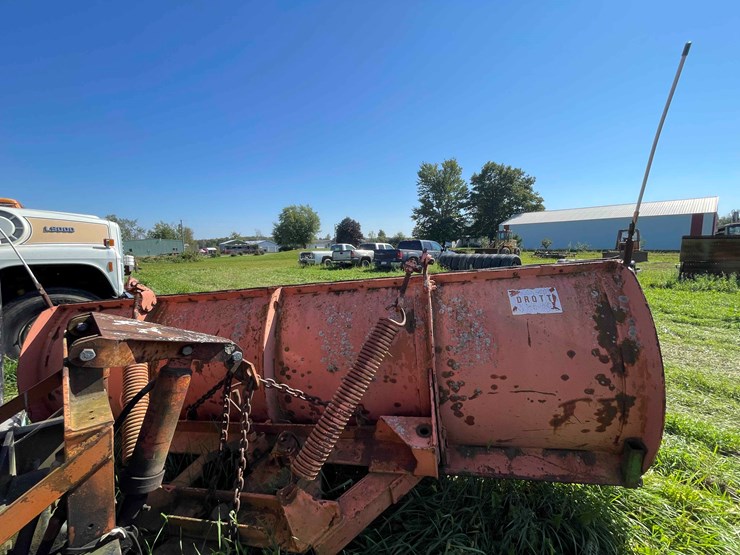 1984-ford-8000-image-43