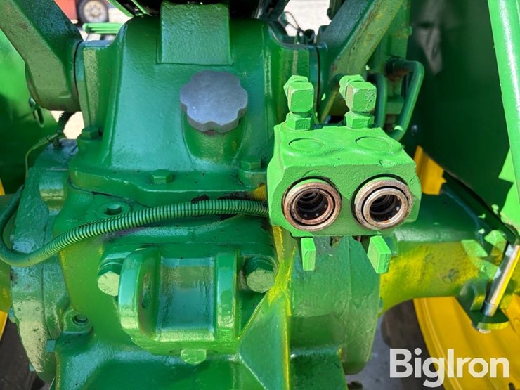 1973-john-deere-2030-image-13