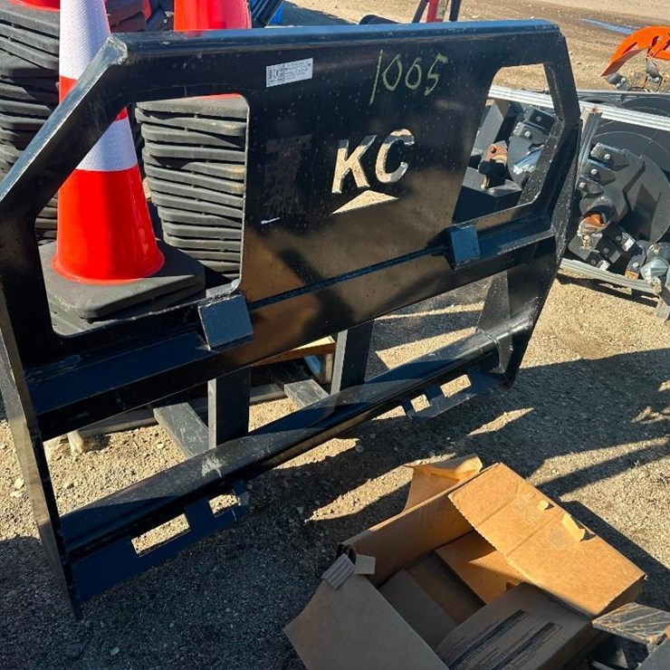 KC Skid Steer Pallet Forks