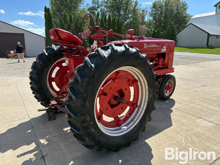 1954-ih-farmall-super-m-ta-2wd-tractor-image-5