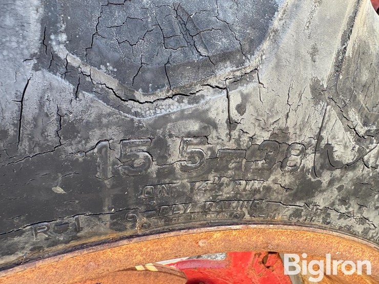 1962-case-ih-560-image-16