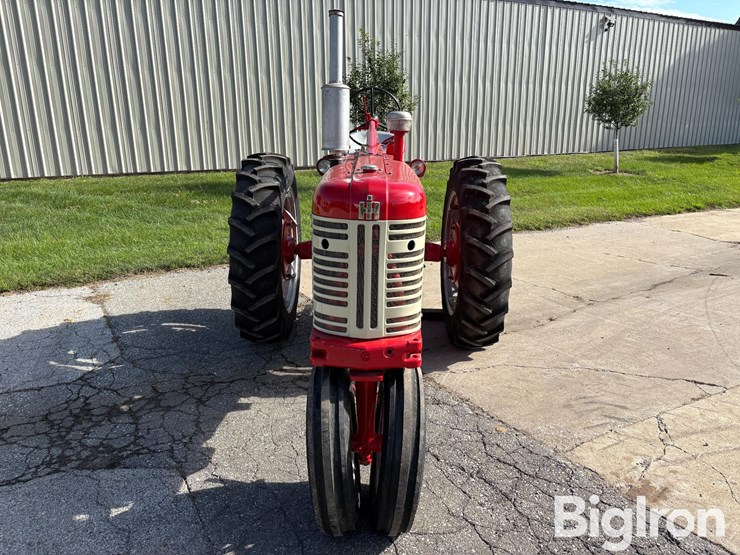 1956-case-ih-350-image-2