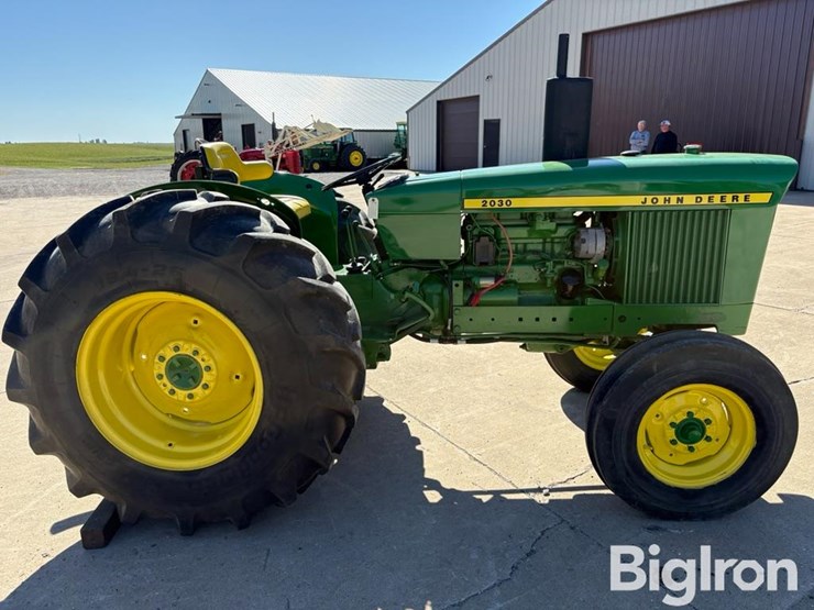 1973-john-deere-2030-image-4