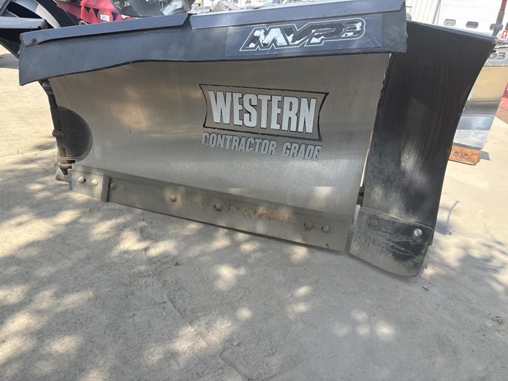 #5039-•-western-mvp3-truck-v-plow-image-3