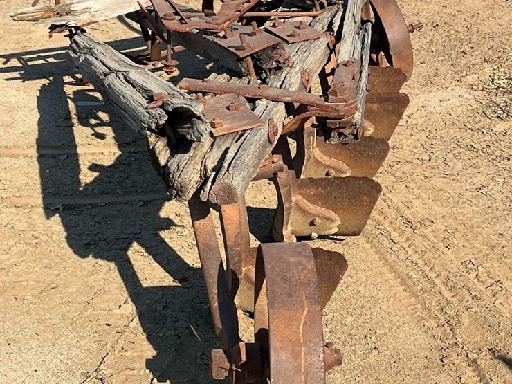 stockton-5-bottom-wood-beam-plow-image-15