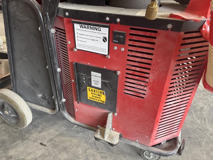 #5090-•-husqvarna-t8600-hepa-vacuum-w/-c5500-separator-image-8