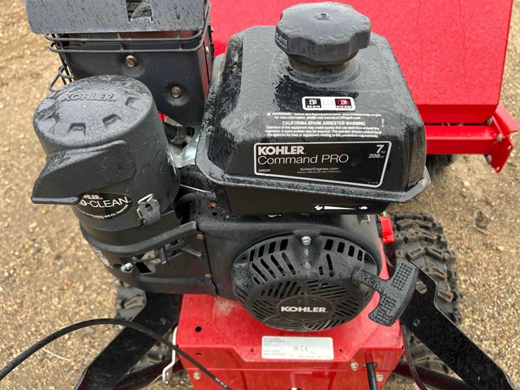 toro-power-broom-image-7