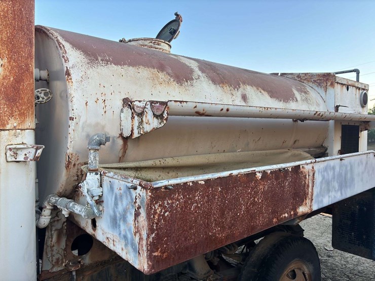 tender-truck-image-30