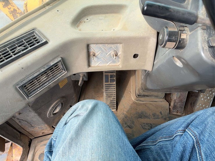 komatsu-wa320-image-47