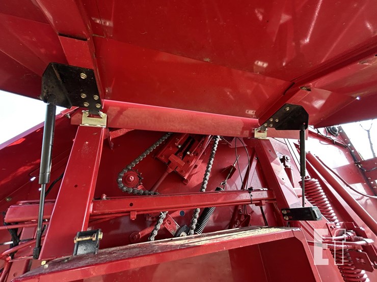 2008-new-holland-br7090-image-15