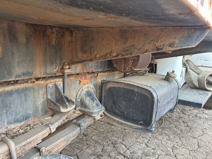 tender-truck-image-39