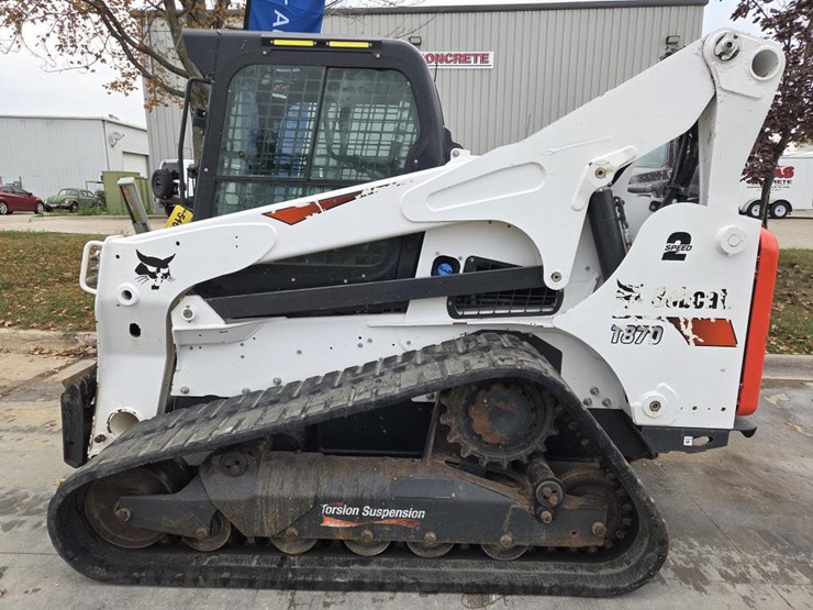 2022-bobcat-t870-image-2