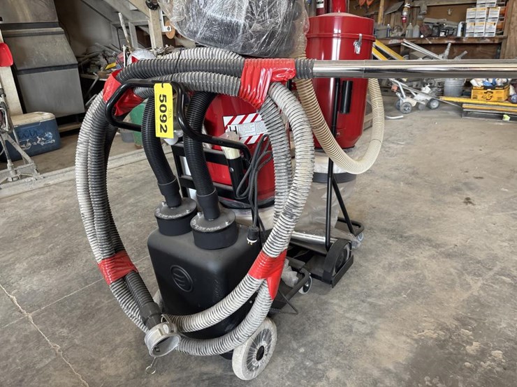 #5092-•-pullman-ermator-s26-hepa-vacuum-w/-c3000-separator-image-4