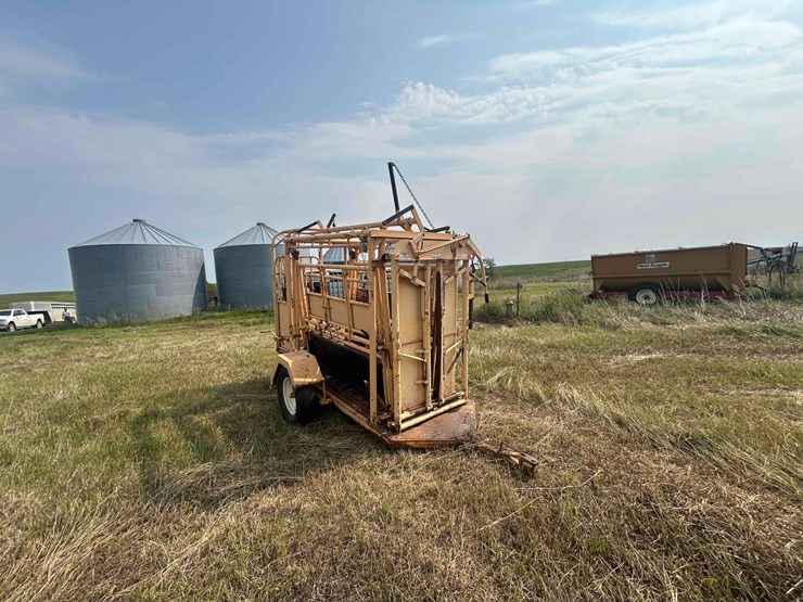 for-most-cattle-chute-image-7