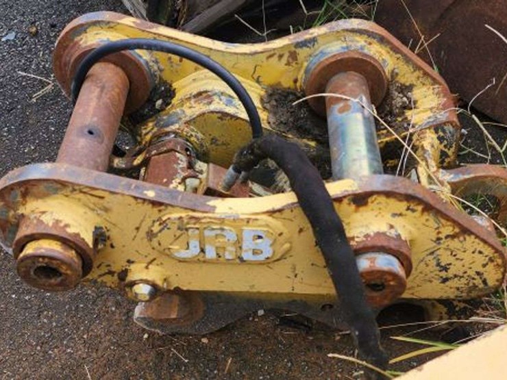 jrb-quick-attach-coupler-image-3