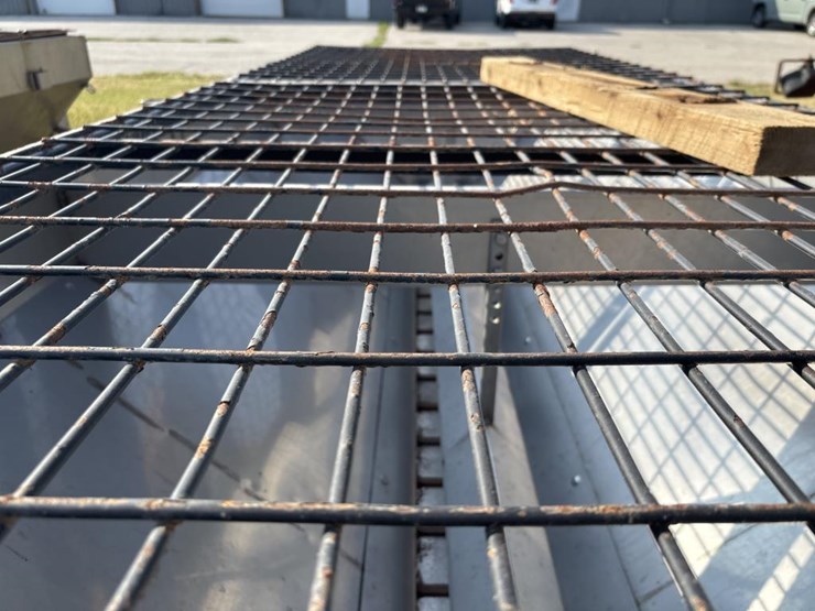 #5020-•-buyers-salt-dogg-sch120-salter/sander-image-13