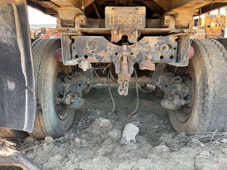 autocar-diesel-dump-truck-image-12