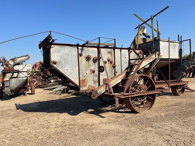 caterpillar-pull-type-combine-image-5