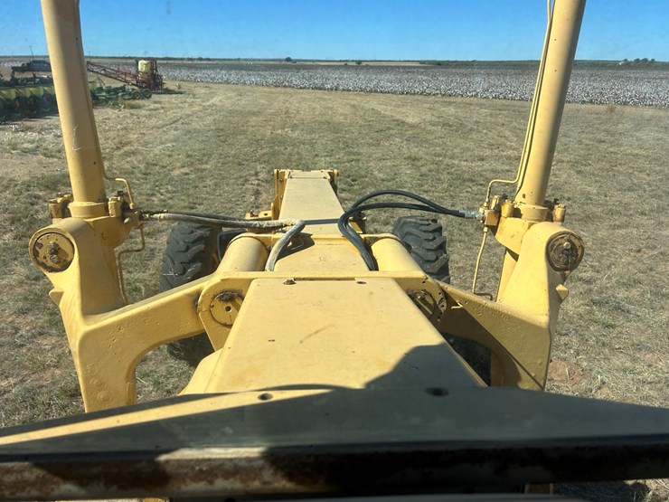 deere-770bh-image-46