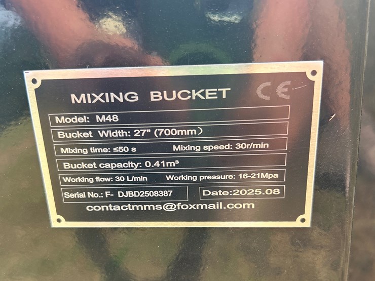 #466-•-quick-attach-mixing-bucket-image-4