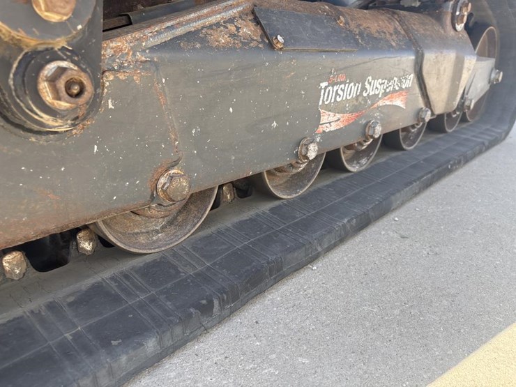 2022-bobcat-t870-image-54