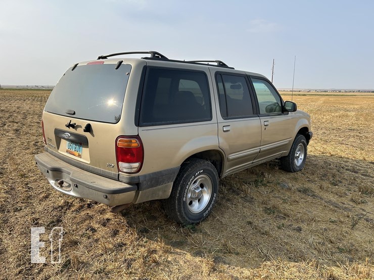 2001-ford-explorer-xlt-image-5