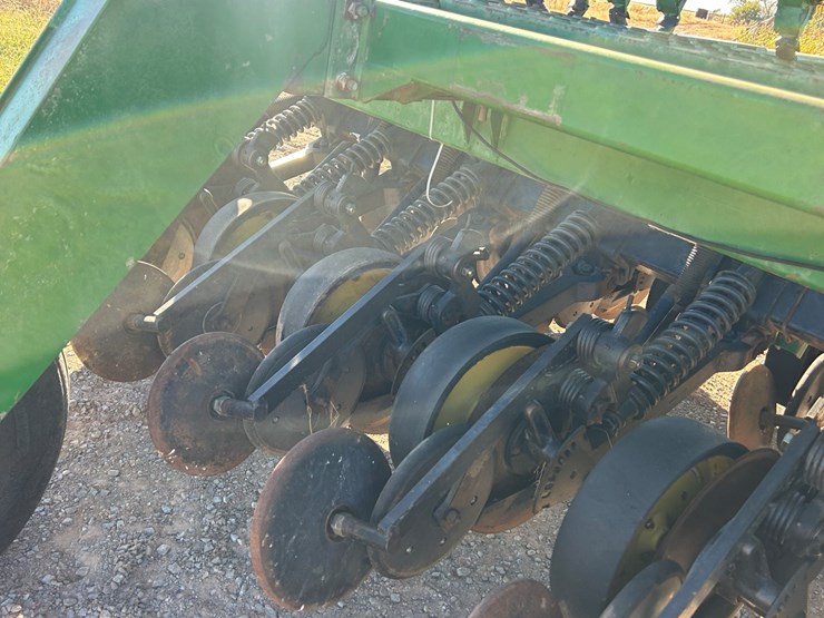john-deere-750-image-8