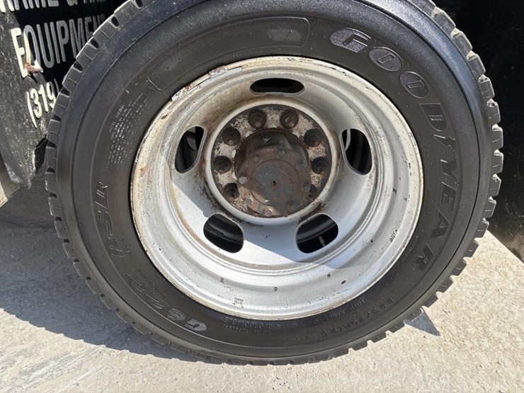 2016-dodge-ram-5500-image-28