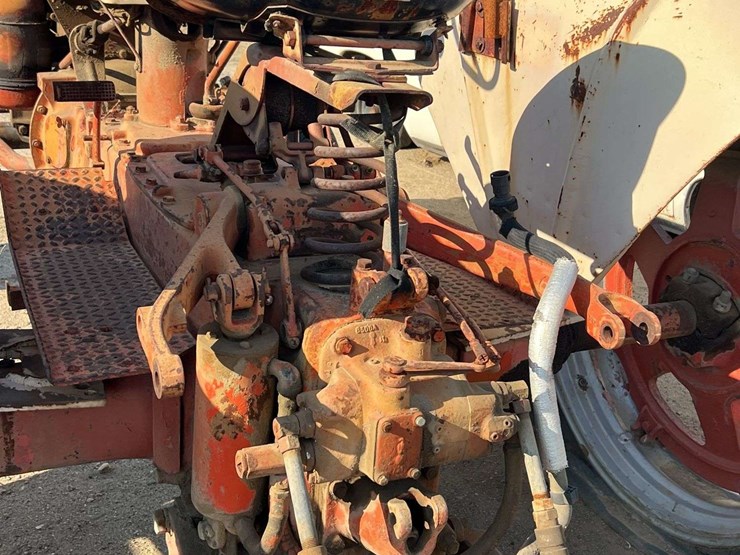 case-401-diesel-image-11