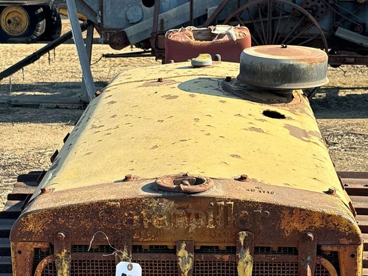 caterpillar-twenty-two-image-10