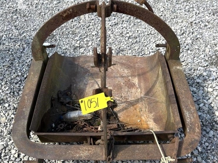 unknown-dirt-scoop-image-2