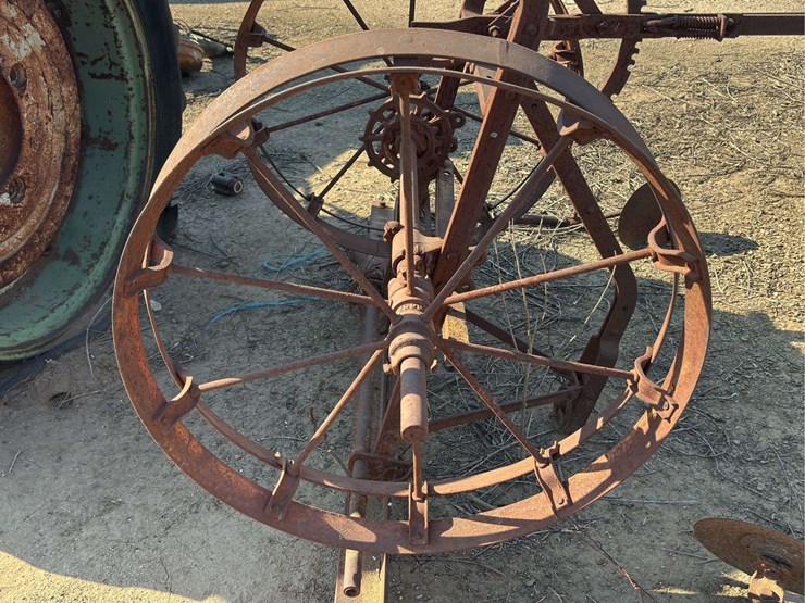 2-row-planter-frame-image-8