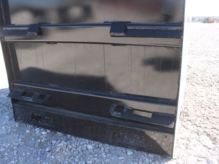 #4080-•-2-yard-skid-steer-hopper-with-fork-pockets-image-5