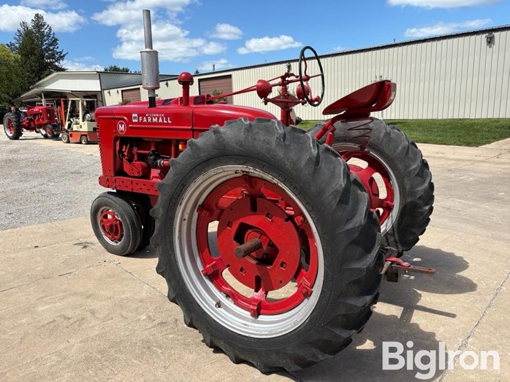 1946-ih-farmall-m-2wd-tractor-image-7