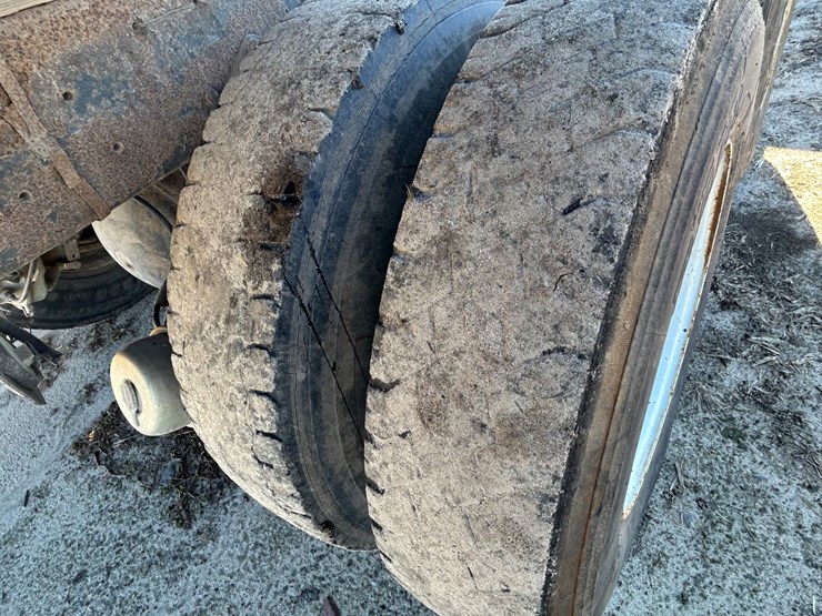 1987-ford-l8000-image-7