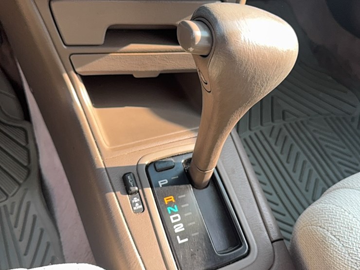 1994-toyota-camry-le-image-9
