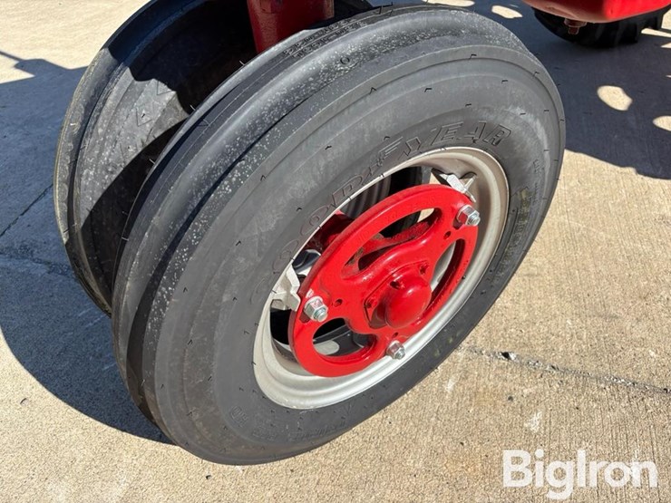 1953-international-h-image-19