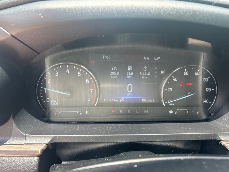 2021-ford-explorer-image-12