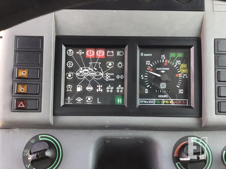 1992-white-6105-image-14