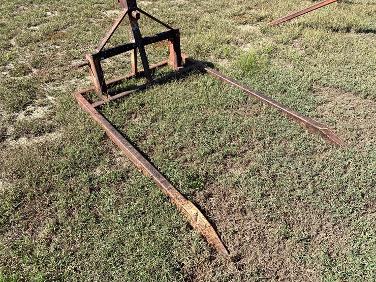 #42-•-#128-•-3-point-hay-fork-image-1