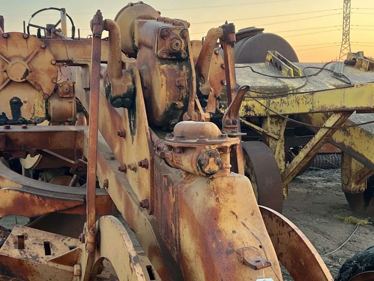 adams-road-grader-image-26